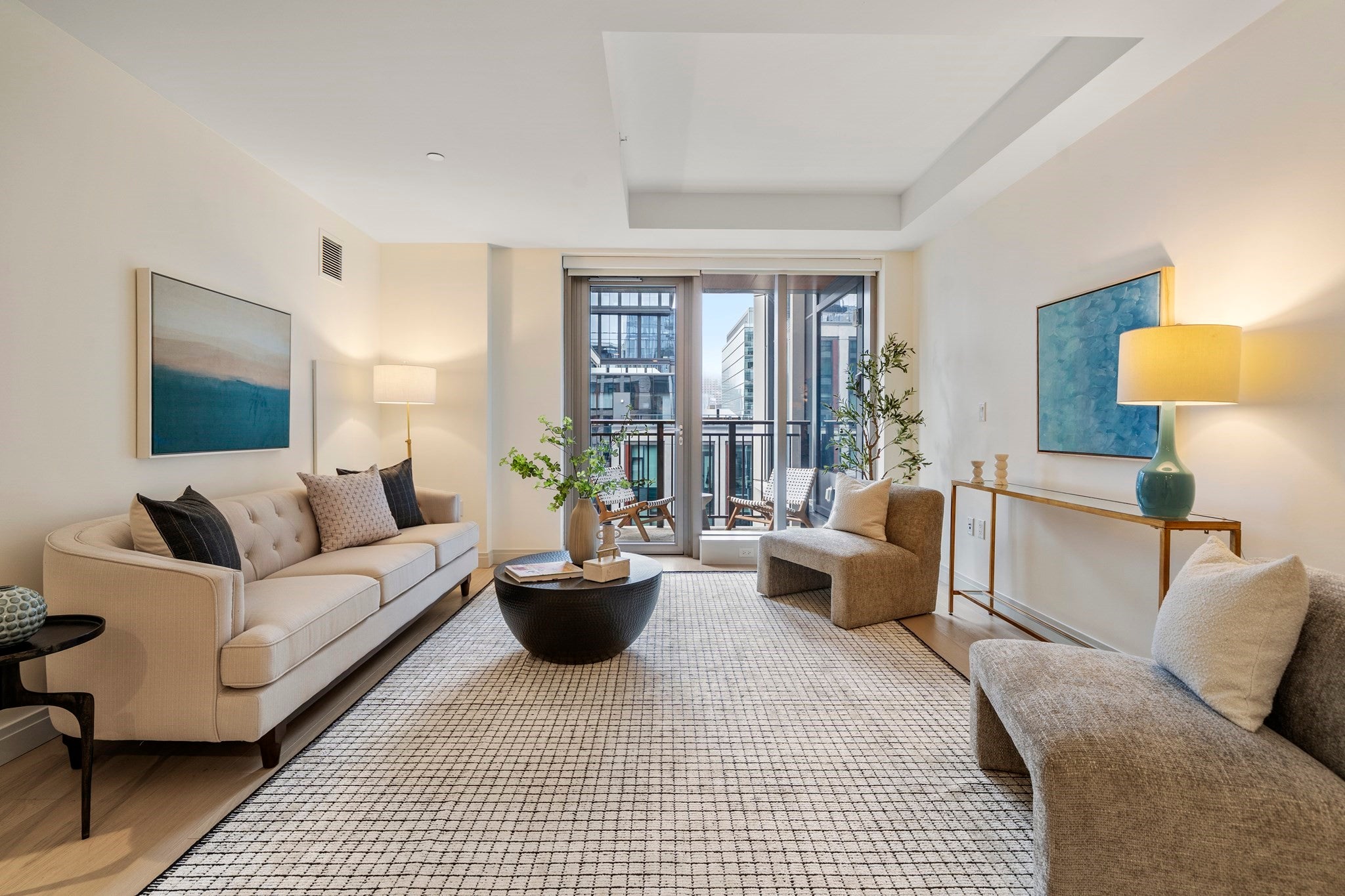 135 Seaport Blvd