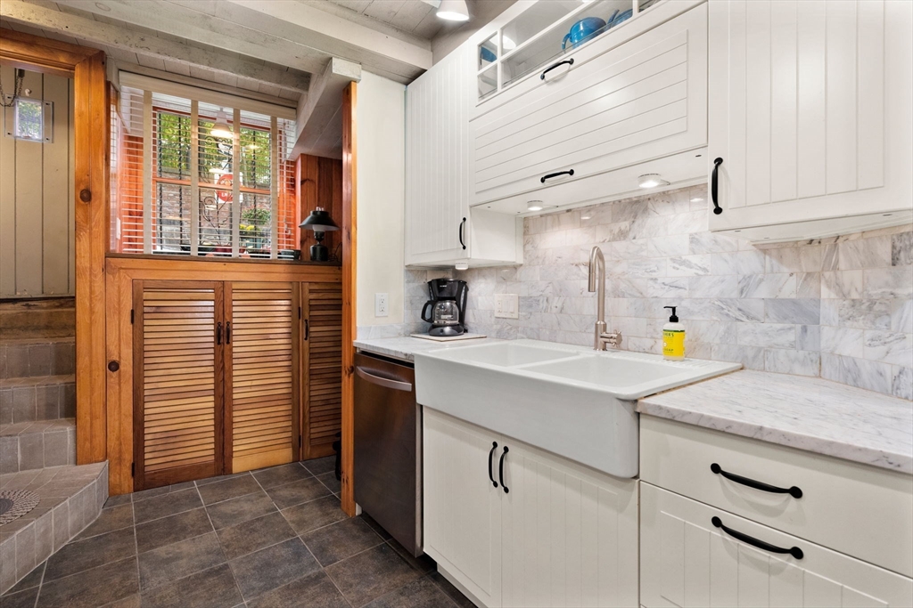 6 North Hudson Street 1