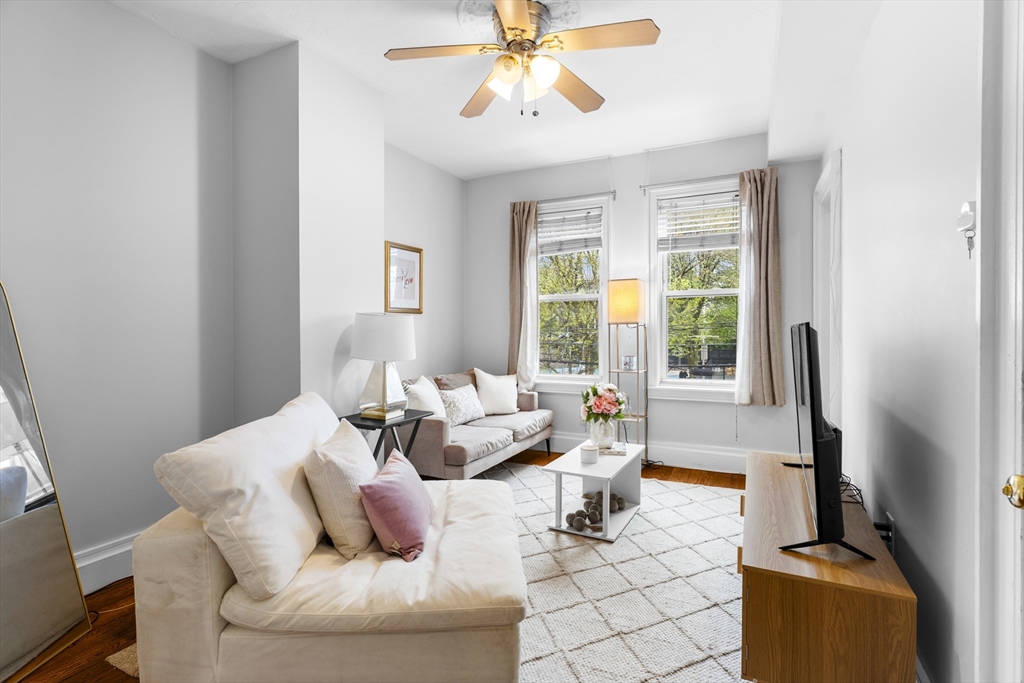 181 W 5th St 2
