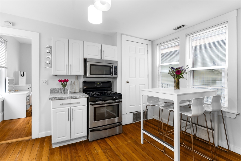 181 W 5th St #2, Boston, MA Photo #12