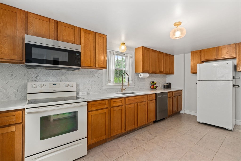105 Patterson St, Attleboro, MA, 105 Patterson St, Attleboro, MA Photo #9