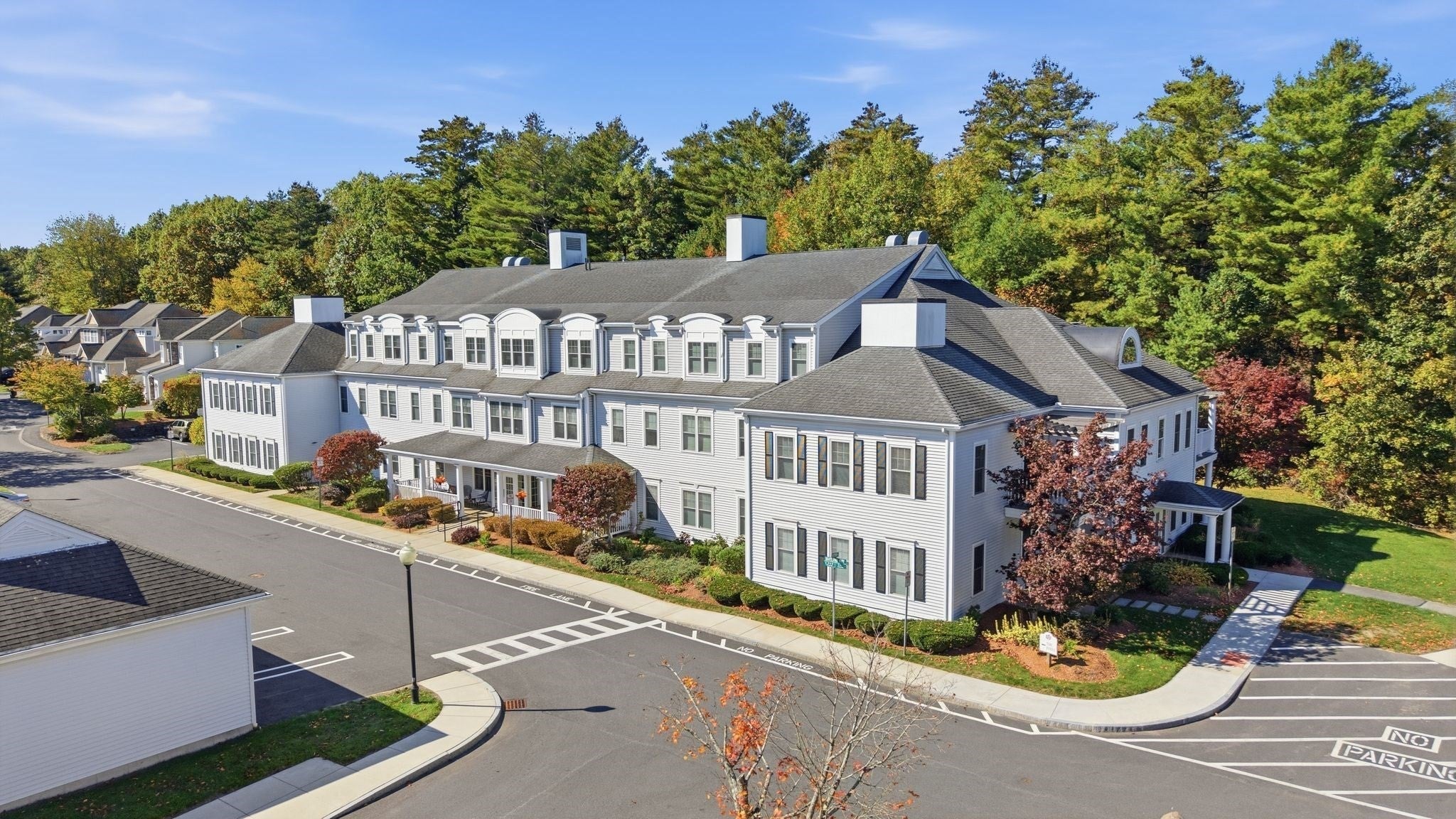 27 Hartland Way 304