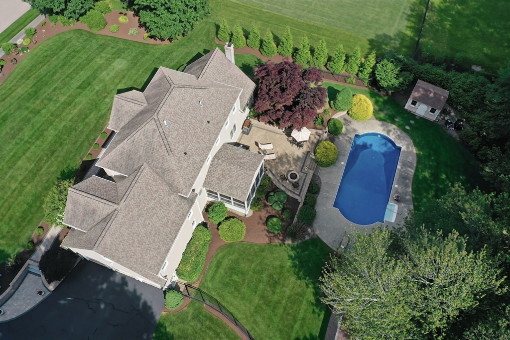 15 Saddle Ridge Rd.
