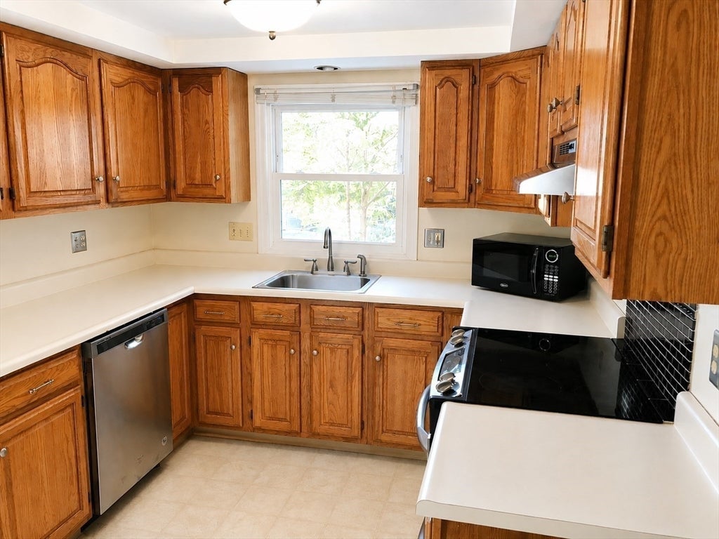 160 Cypress Street #160, Watertown, MA, 160 Cypress Street #160, Watertown, MA Photo #5