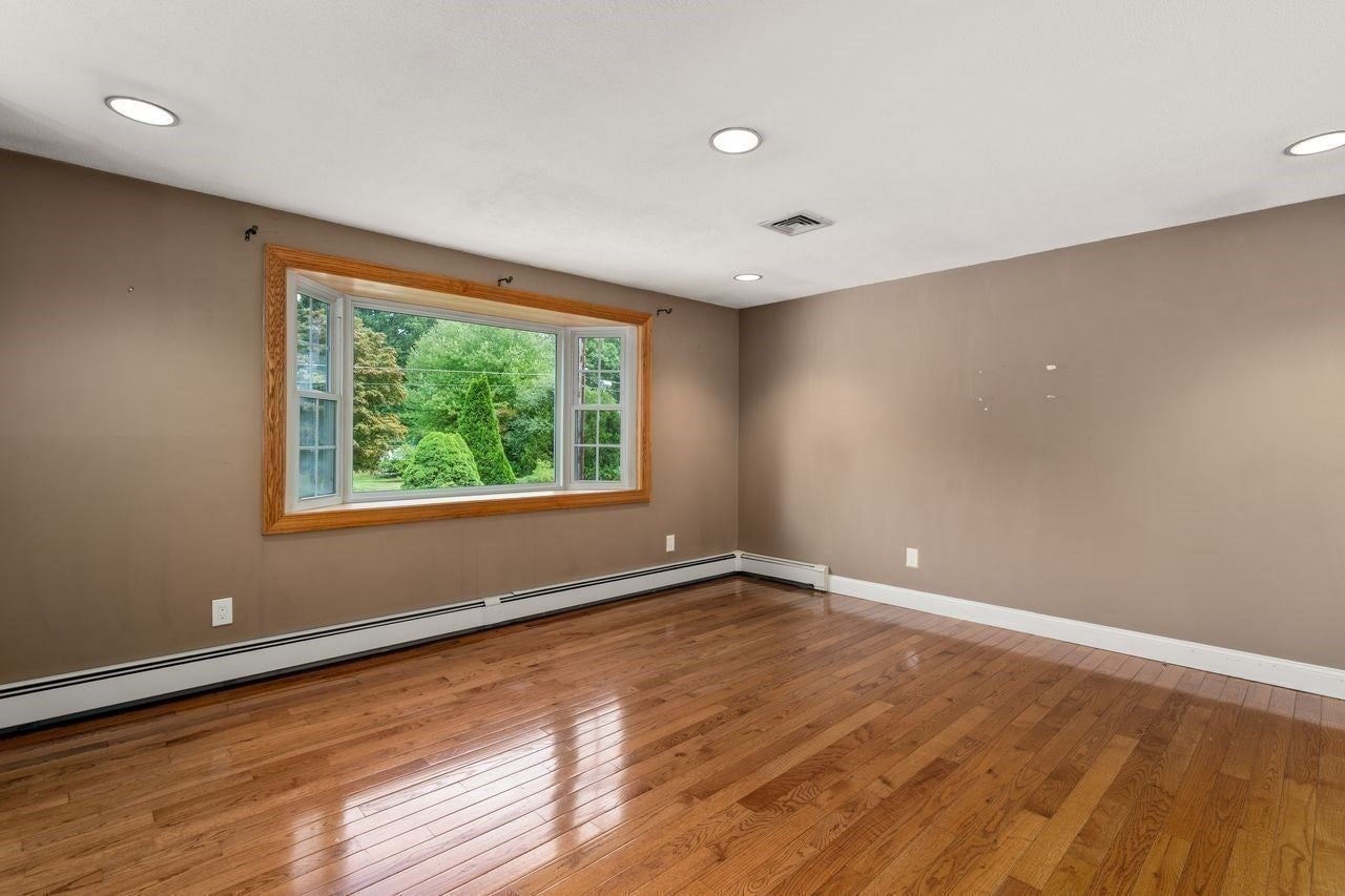 10 Millbrook Dr, Plainville, MA, 10 Millbrook Dr, Plainville, MA Photo #11