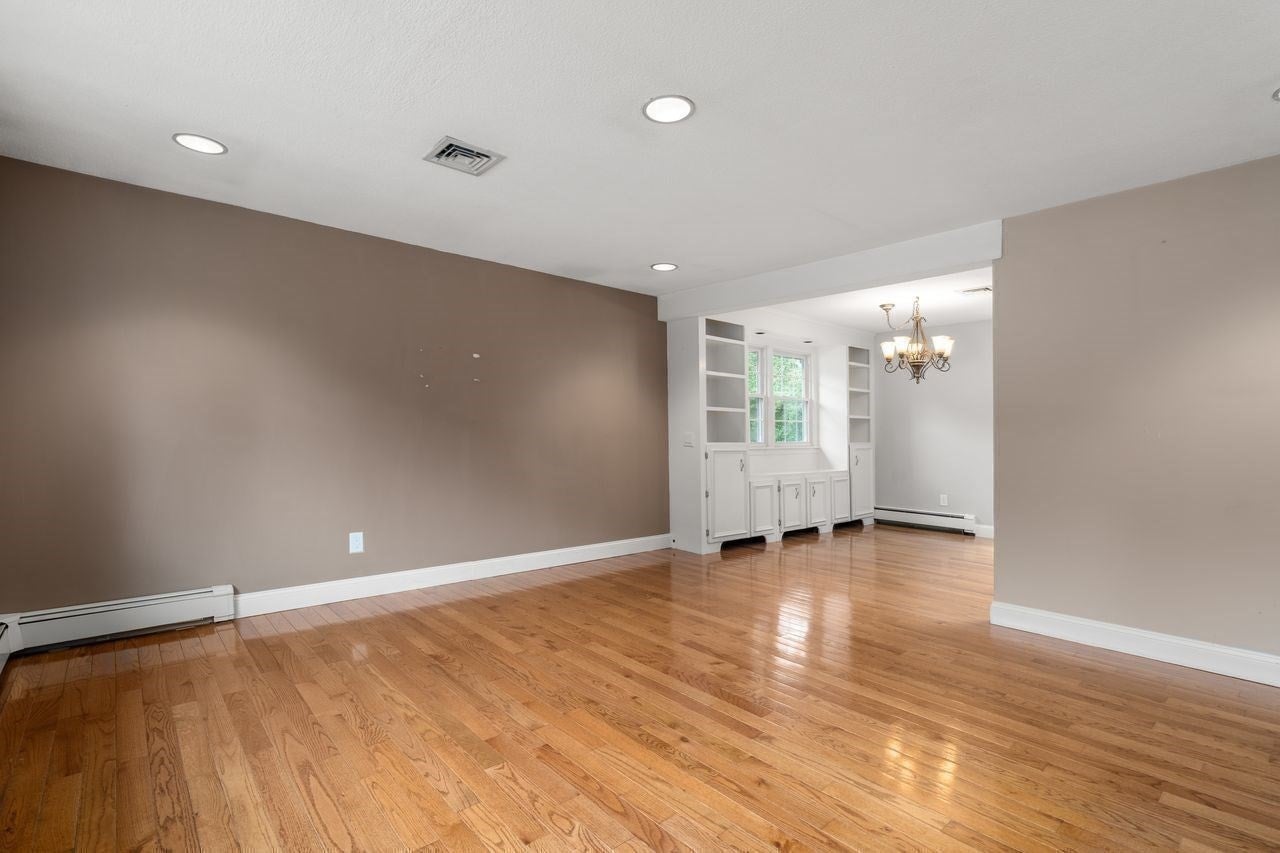 10 Millbrook Dr, Plainville, MA, 10 Millbrook Dr, Plainville, MA Photo #10