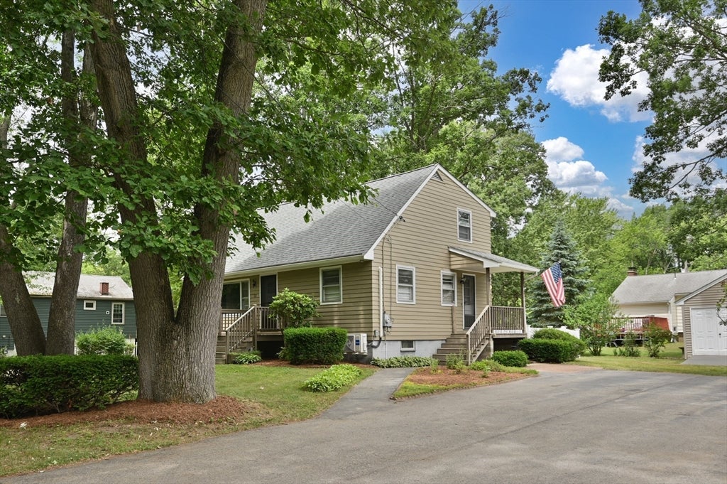68 Kernwood Ave