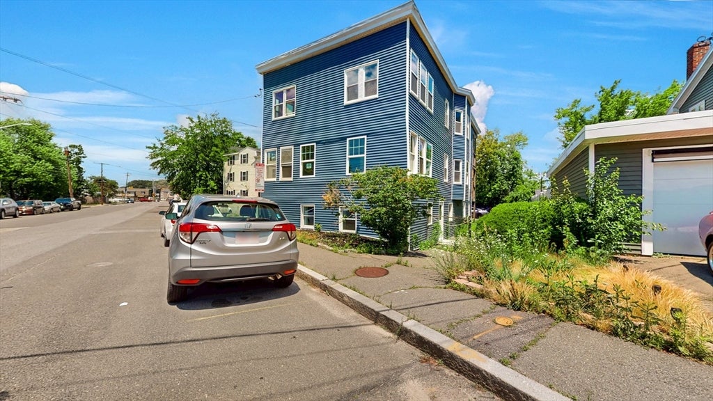 41 Oak Island St