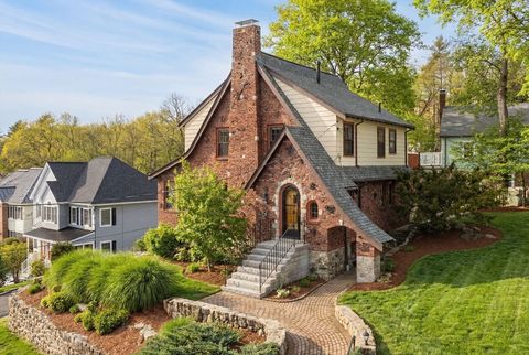 93 Churchill Ave Arlington MA 02476