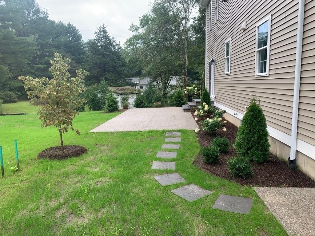 7 Maris Lane