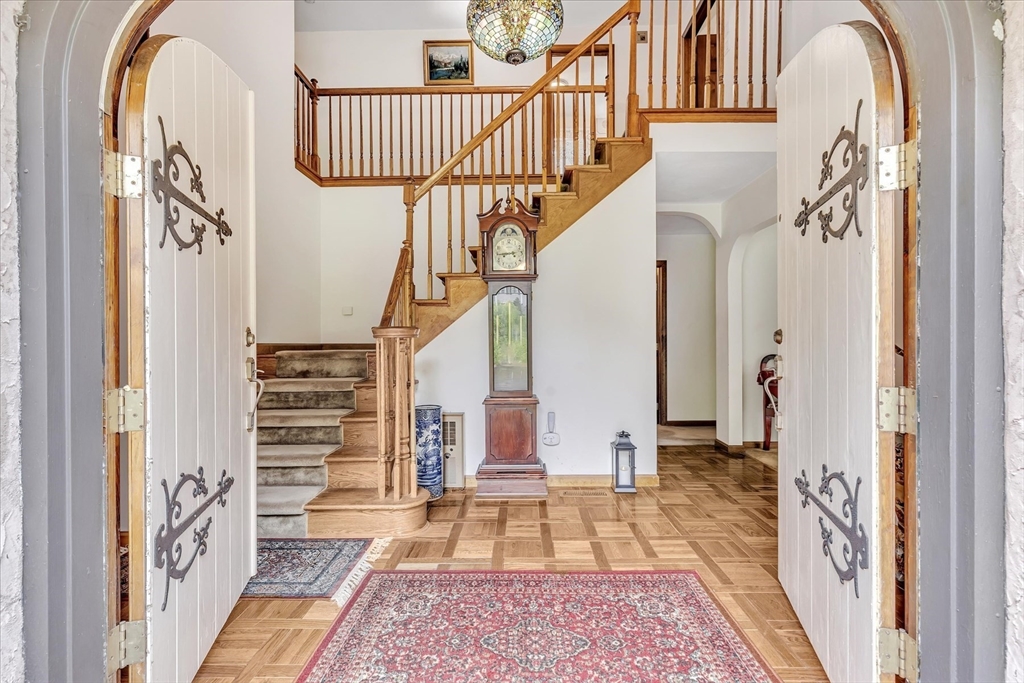 201 Bayview Ave