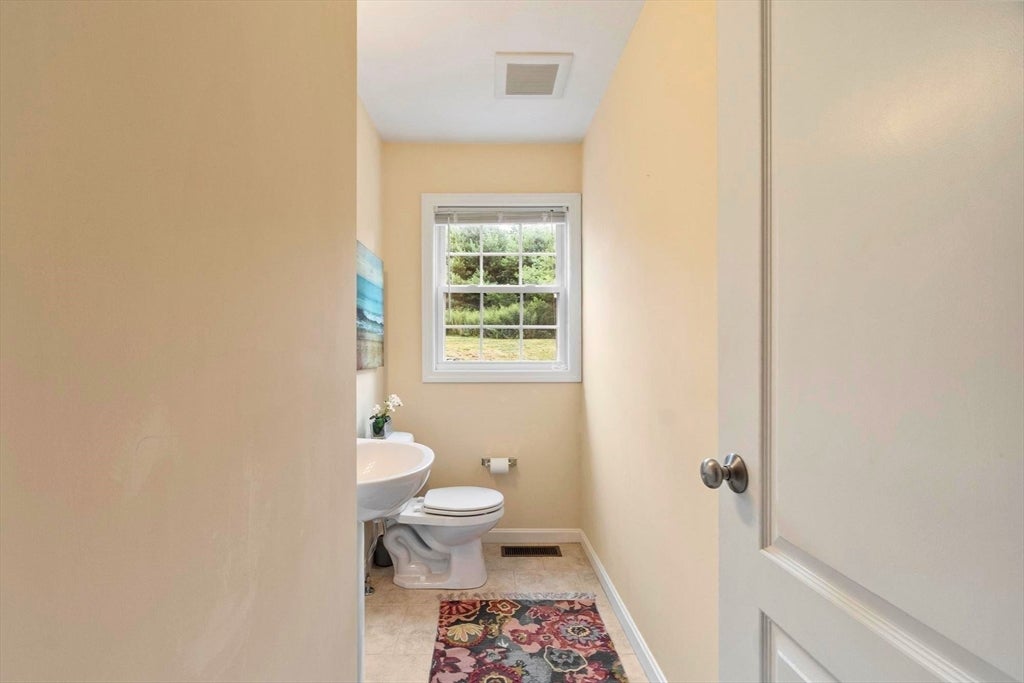 8 Bradley Dr #C, Groton, MA, 8 Bradley Dr #C, Groton, MA Photo #11