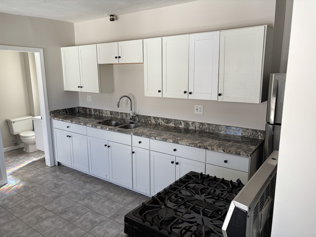 16 Quigley Ave 16