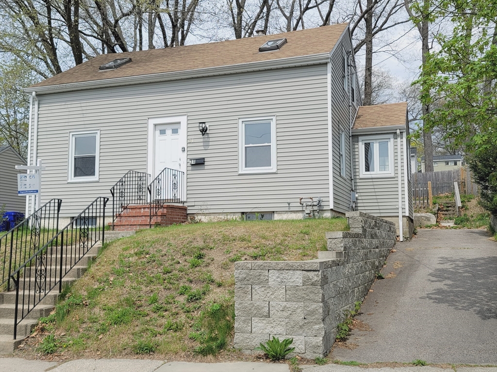 34 Hallron St