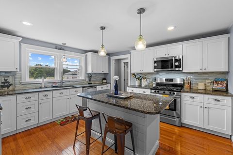 308 Old Warren Rd Swansea MA 02777