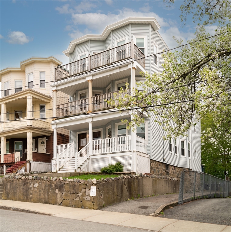Photo of 17-19 Dyer Ave, Everett, MA