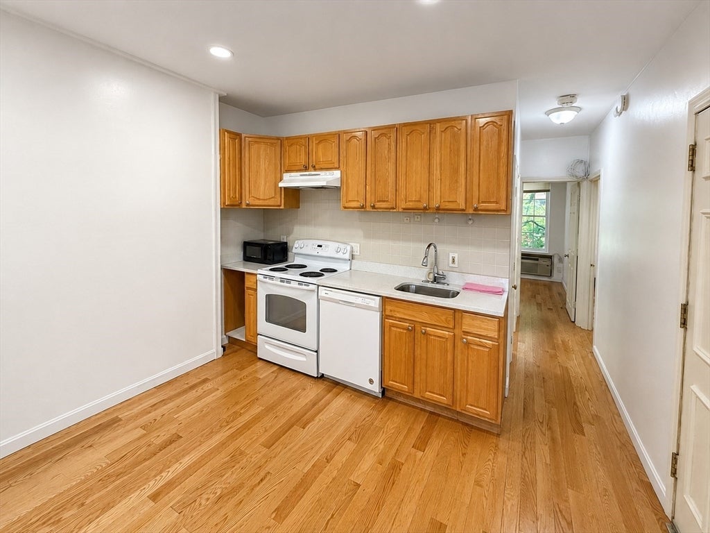 74 Tyler St #C, Boston, MA, 74 Tyler St #C, Boston, MA Photo #2