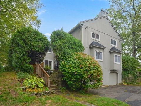 3 Highness Drive 3 Uxbridge MA 01569