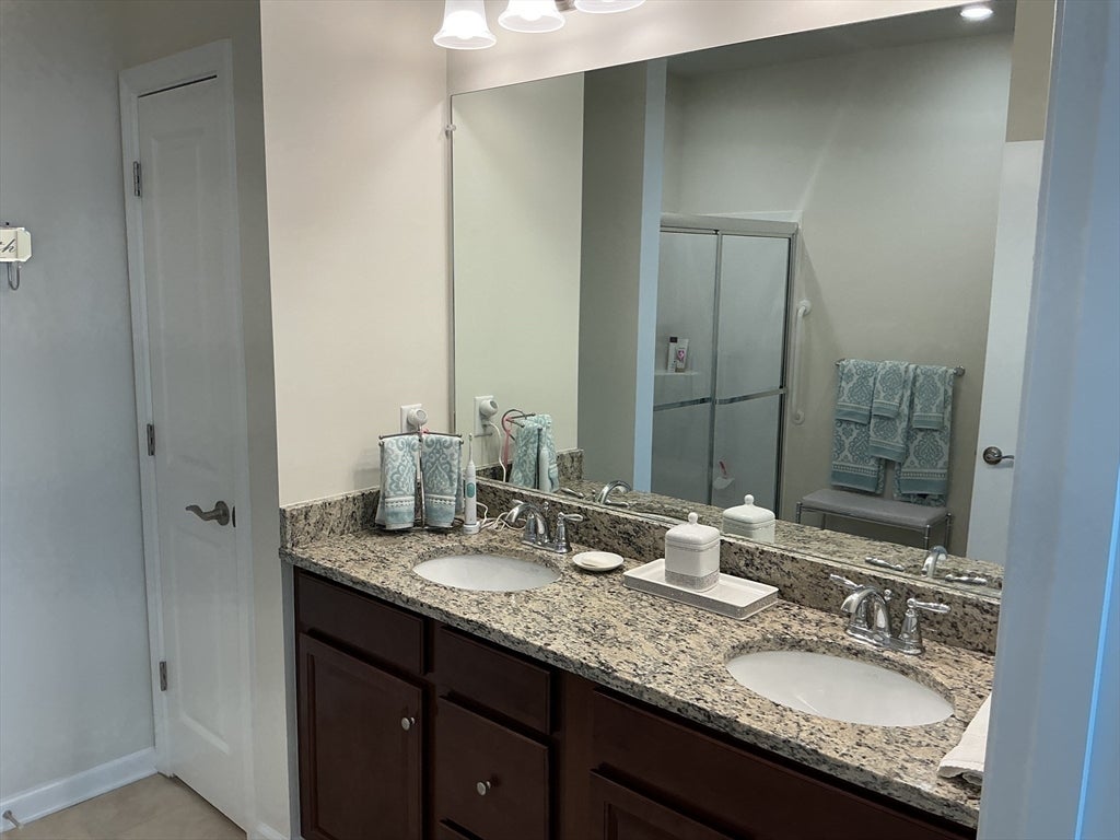 2 Francis Dr #401, Andover, MA, 2 Francis Dr #401, Andover, MA Photo #13