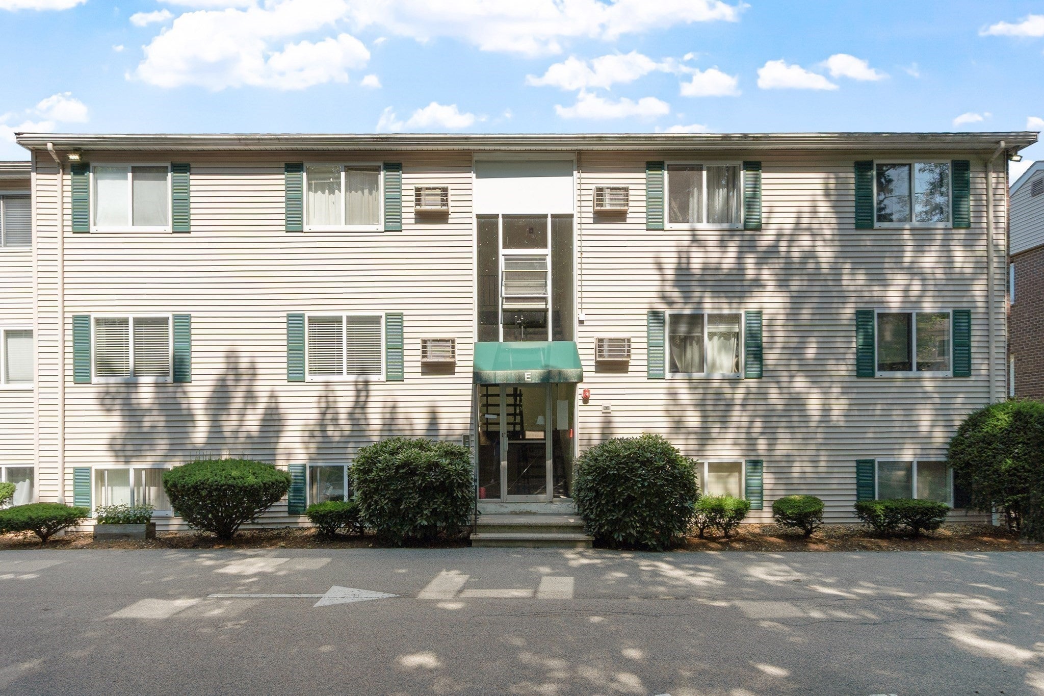 16 Appleton Park E4