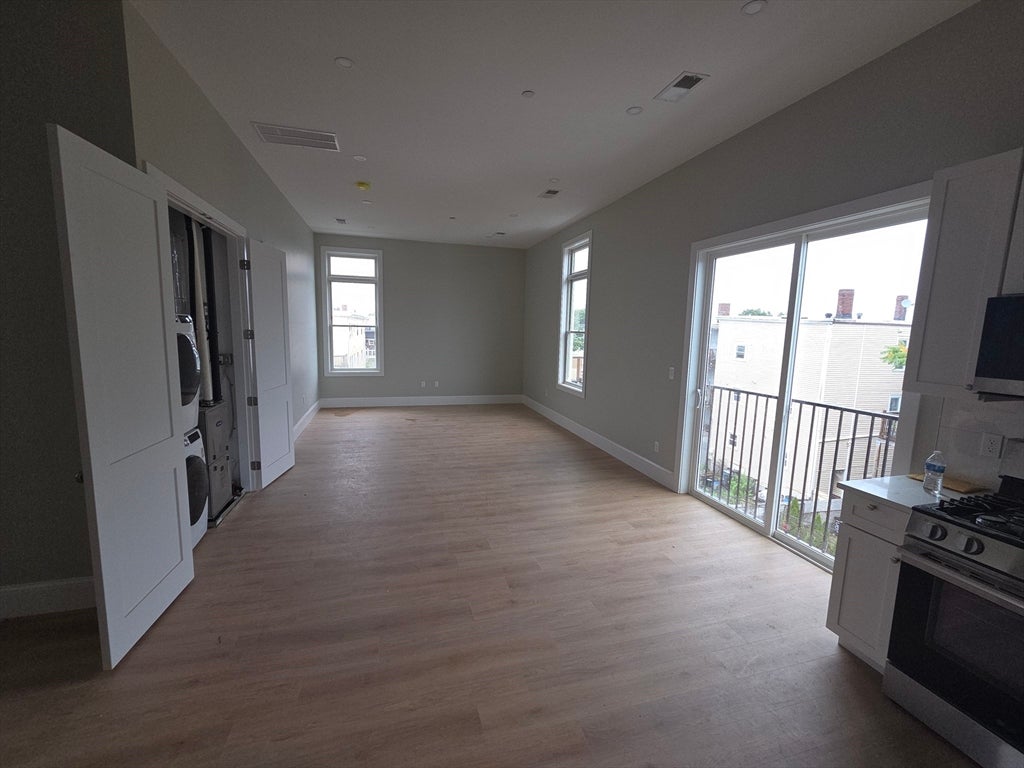 7 Thornley Street #3, Boston, MA Photo #4