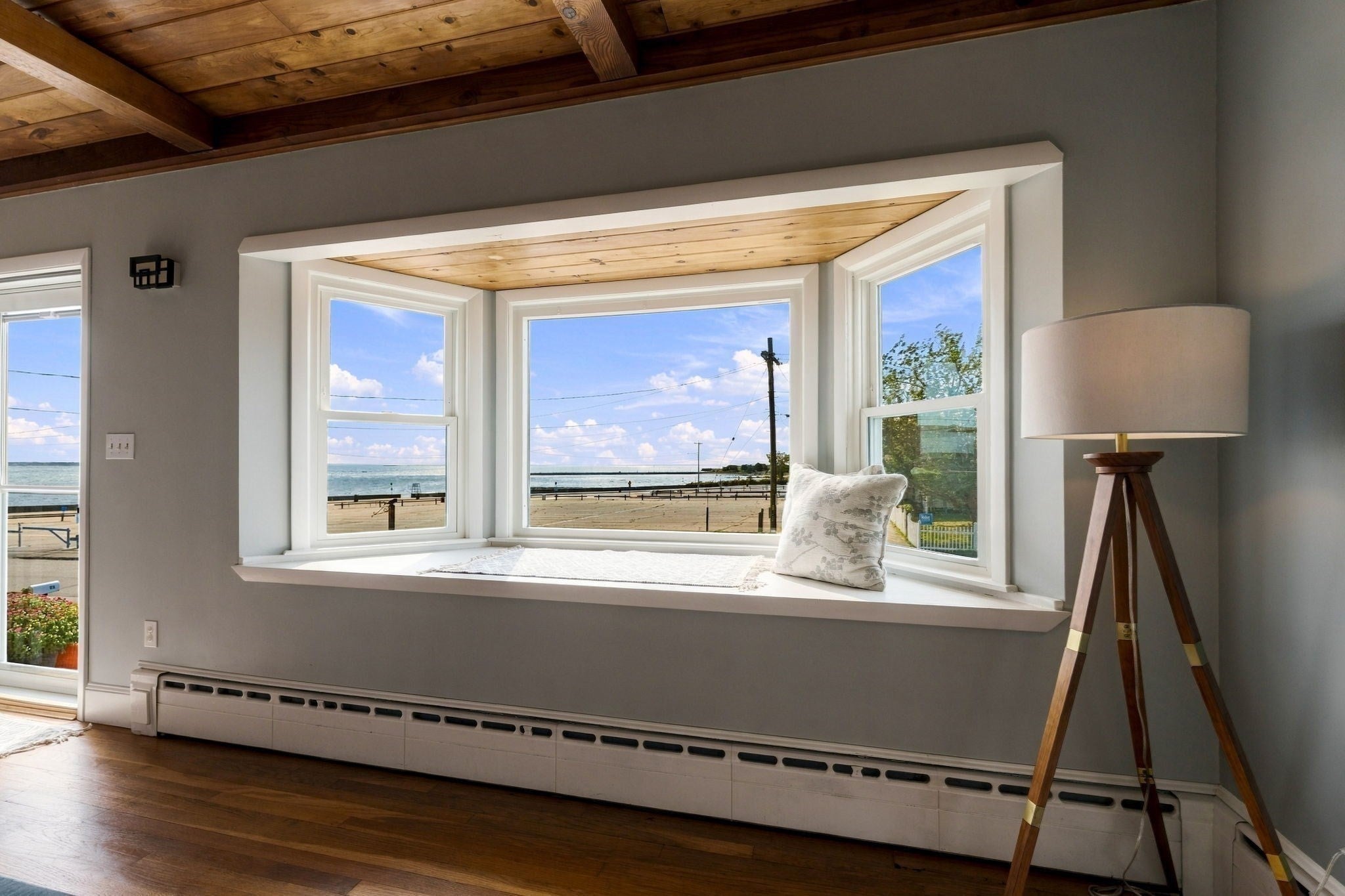 31 Hudson St, New Bedford, MA Photo #7