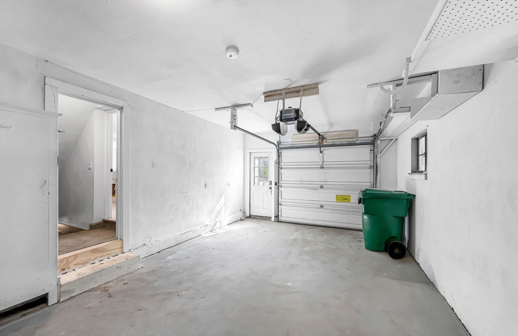 115 Saint James Ave, Chicopee, MA, 115 Saint James Ave, Chicopee, MA Photo #23