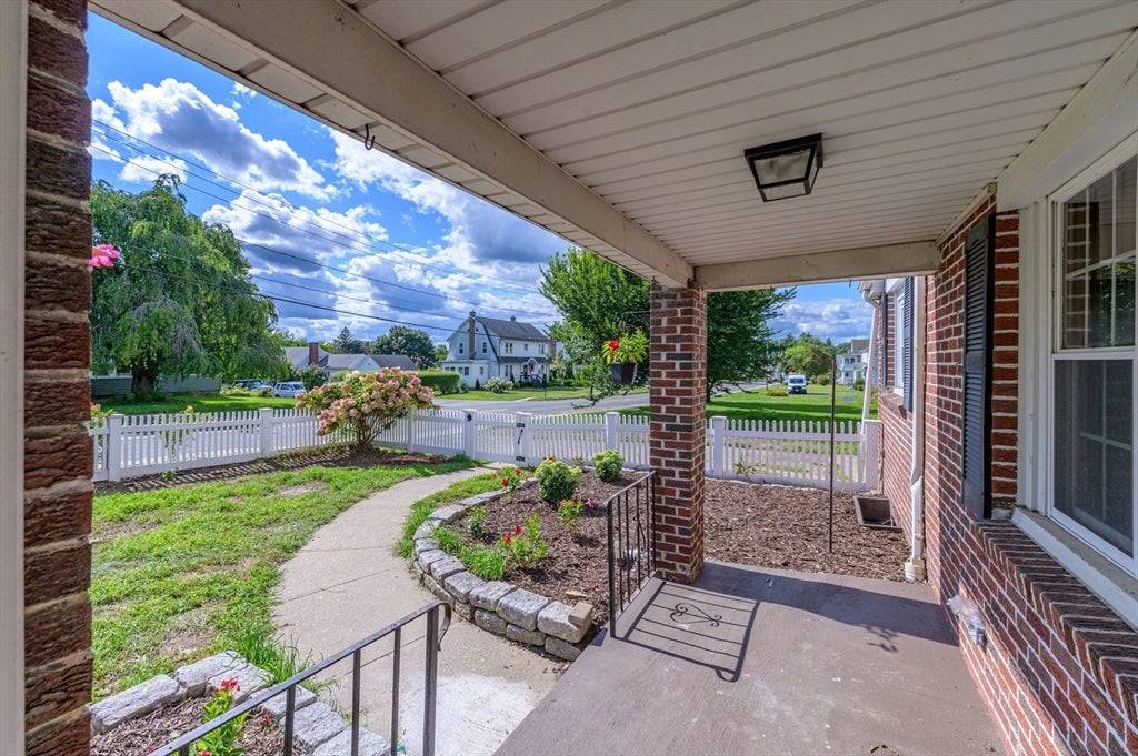 115 Saint James Ave