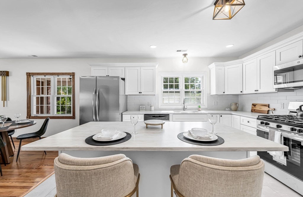 115 Saint James Ave, Chicopee, MA, 115 Saint James Ave, Chicopee, MA Photo #12