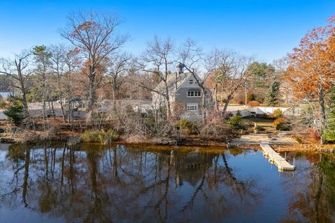 553 Monponsett St Halifax MA 02338