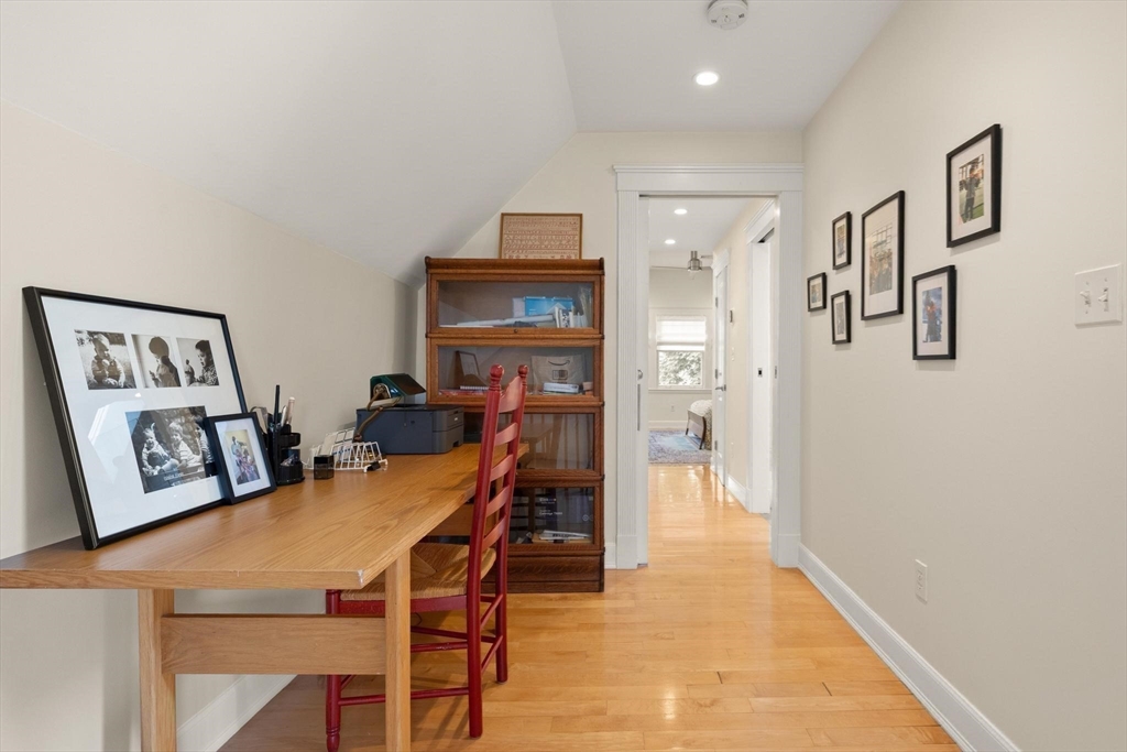 278 Huron Ave #2, Cambridge, MA Photo #19