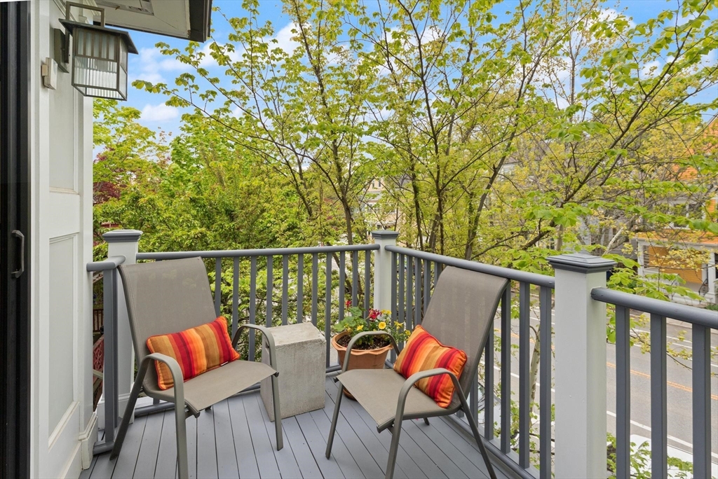 278 Huron Ave #2, Cambridge, MA Photo #28
