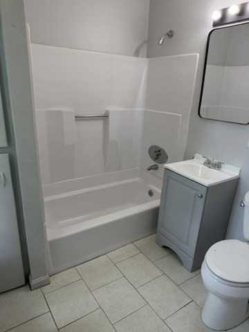 8 Wachusett St #2, Lowell, MA Photo #5