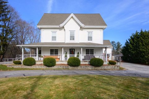 Photo of 427 Washington St #1, Norwell, MA 02061 (MLS # 73461597)