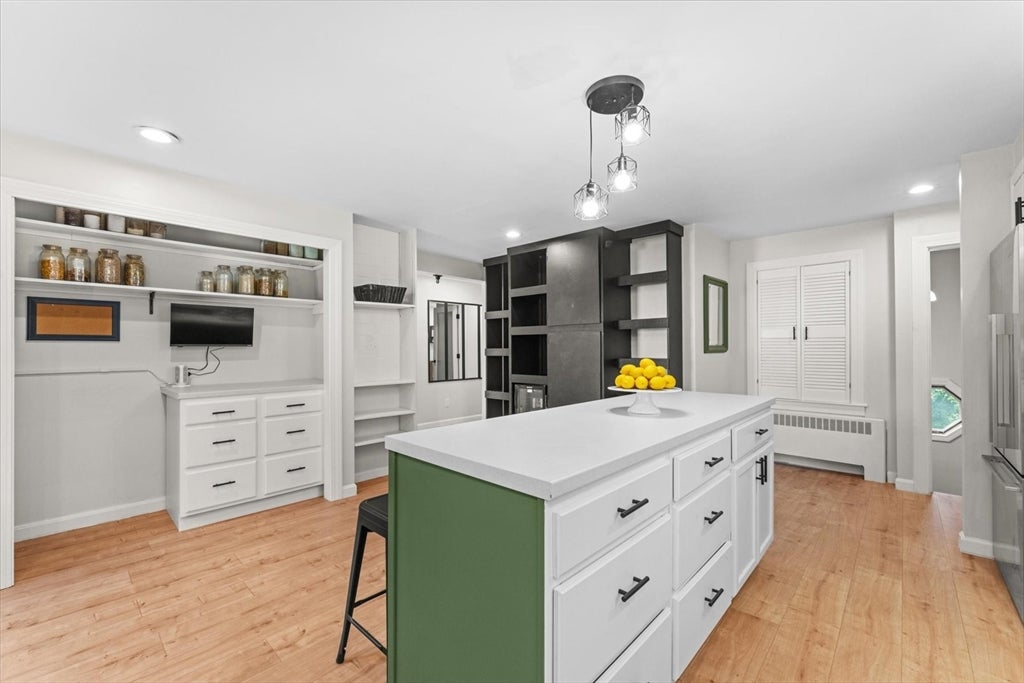 21 Fyrbeck Ave, Shrewsbury, MA, 21 Fyrbeck Ave, Shrewsbury, MA Photo #7