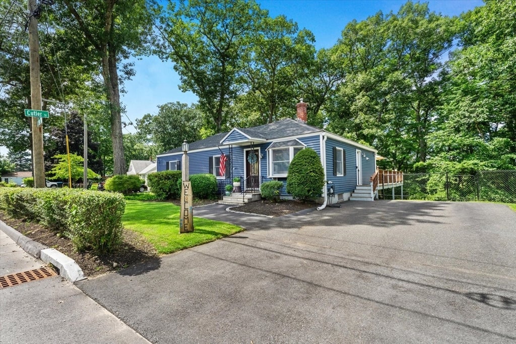 21 Fyrbeck Ave