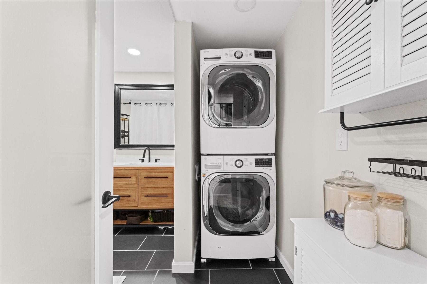 21 Fyrbeck Ave, Shrewsbury, MA, 21 Fyrbeck Ave, Shrewsbury, MA Photo #25
