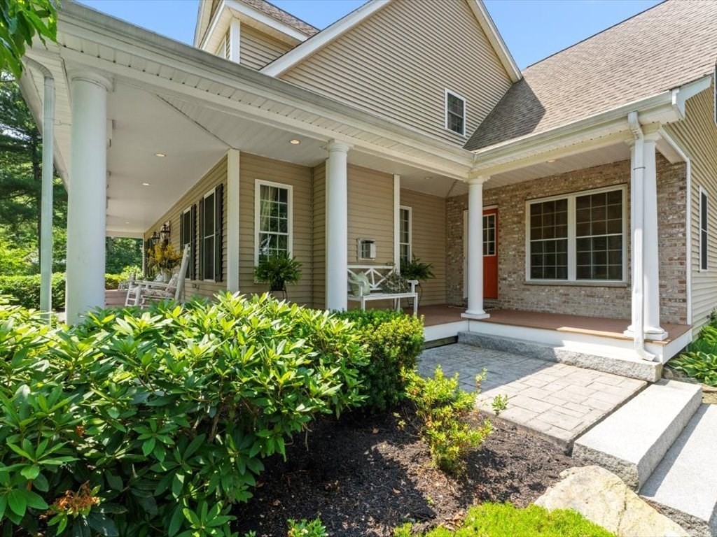 35 Oxbow Dr