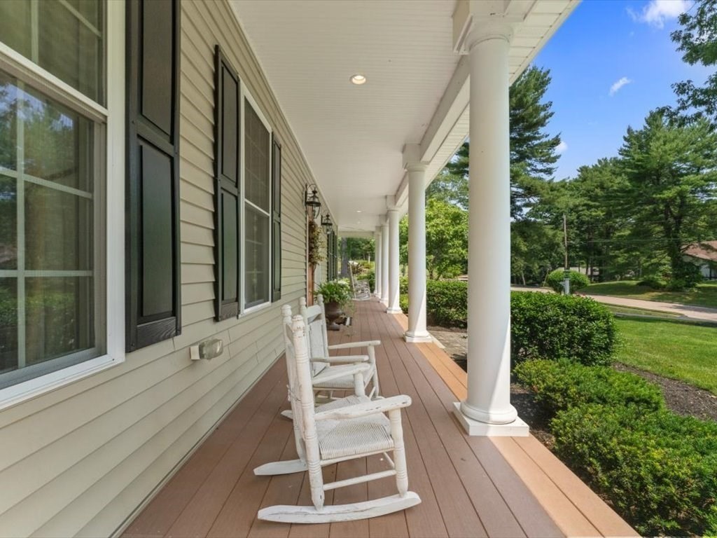35 Oxbow Dr