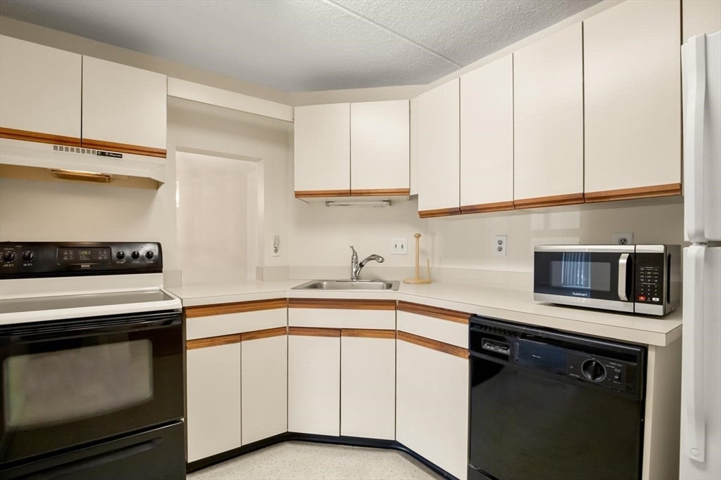 100 High St #206, Medford, MA Photo #16