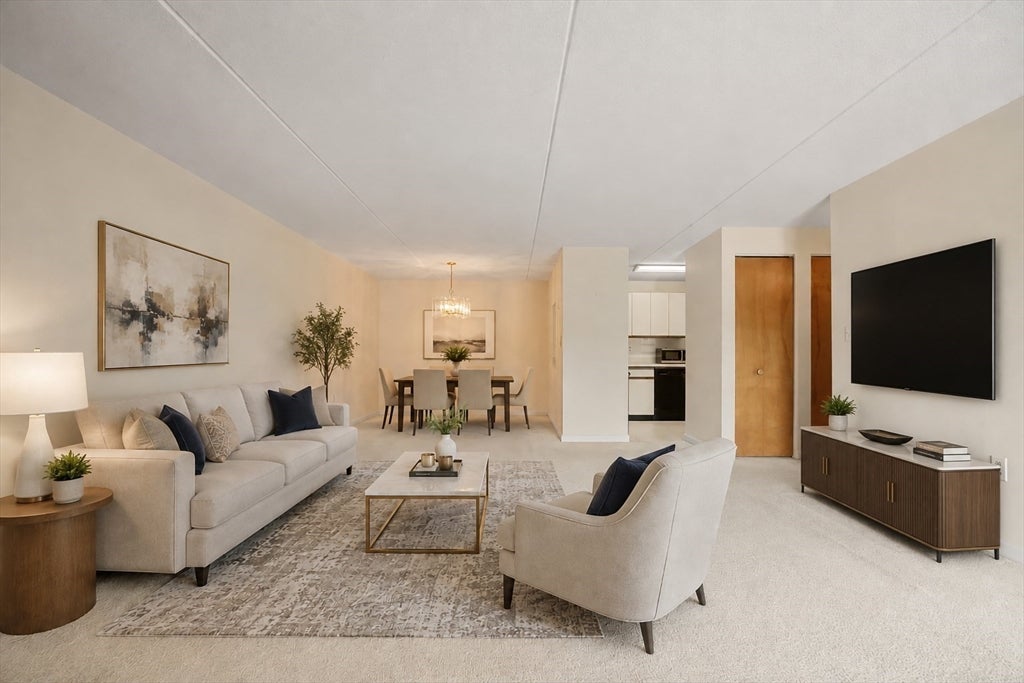 100 High St 206