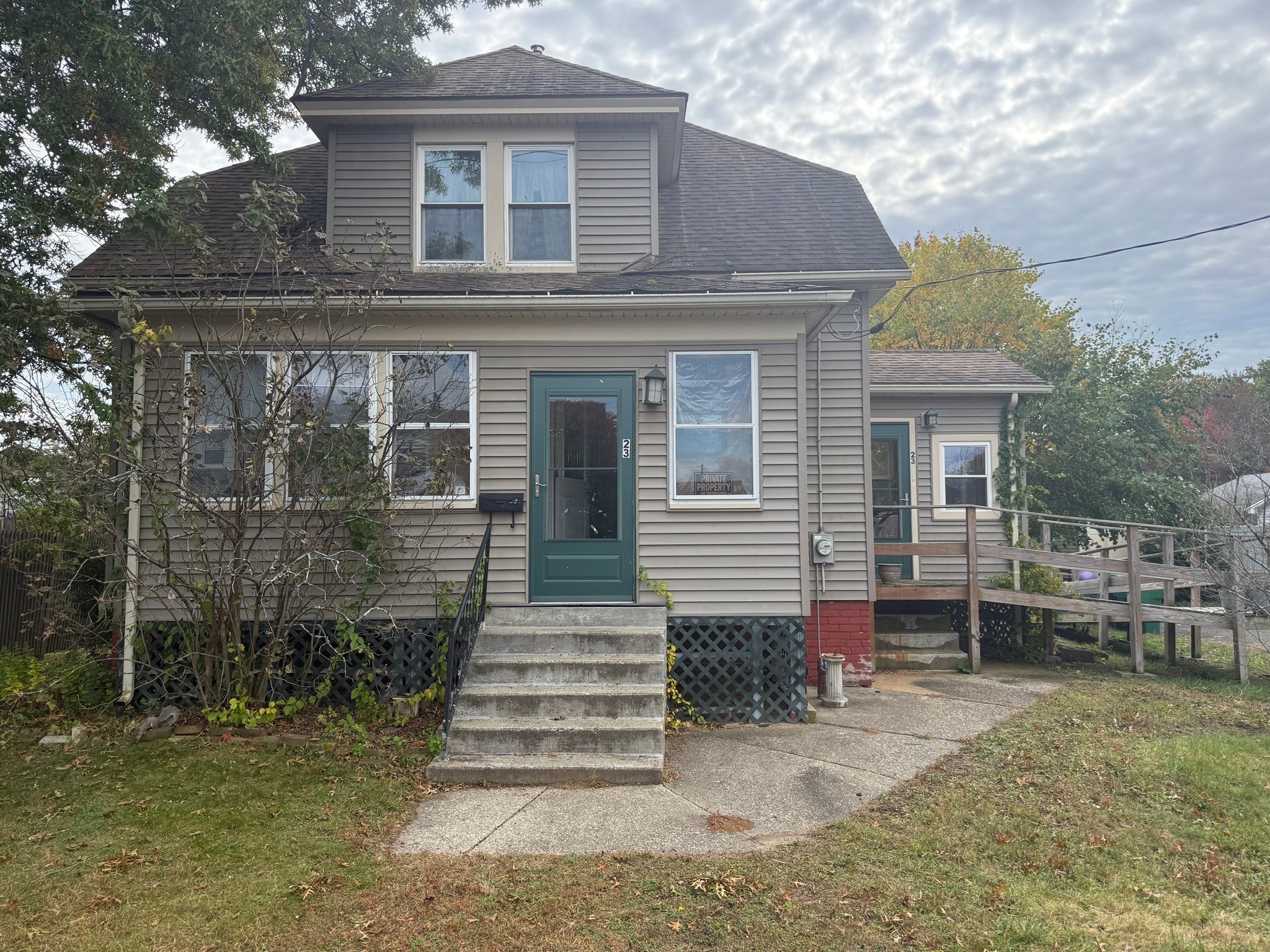 Photo of 23 Elliot St, Chicopee, MA
