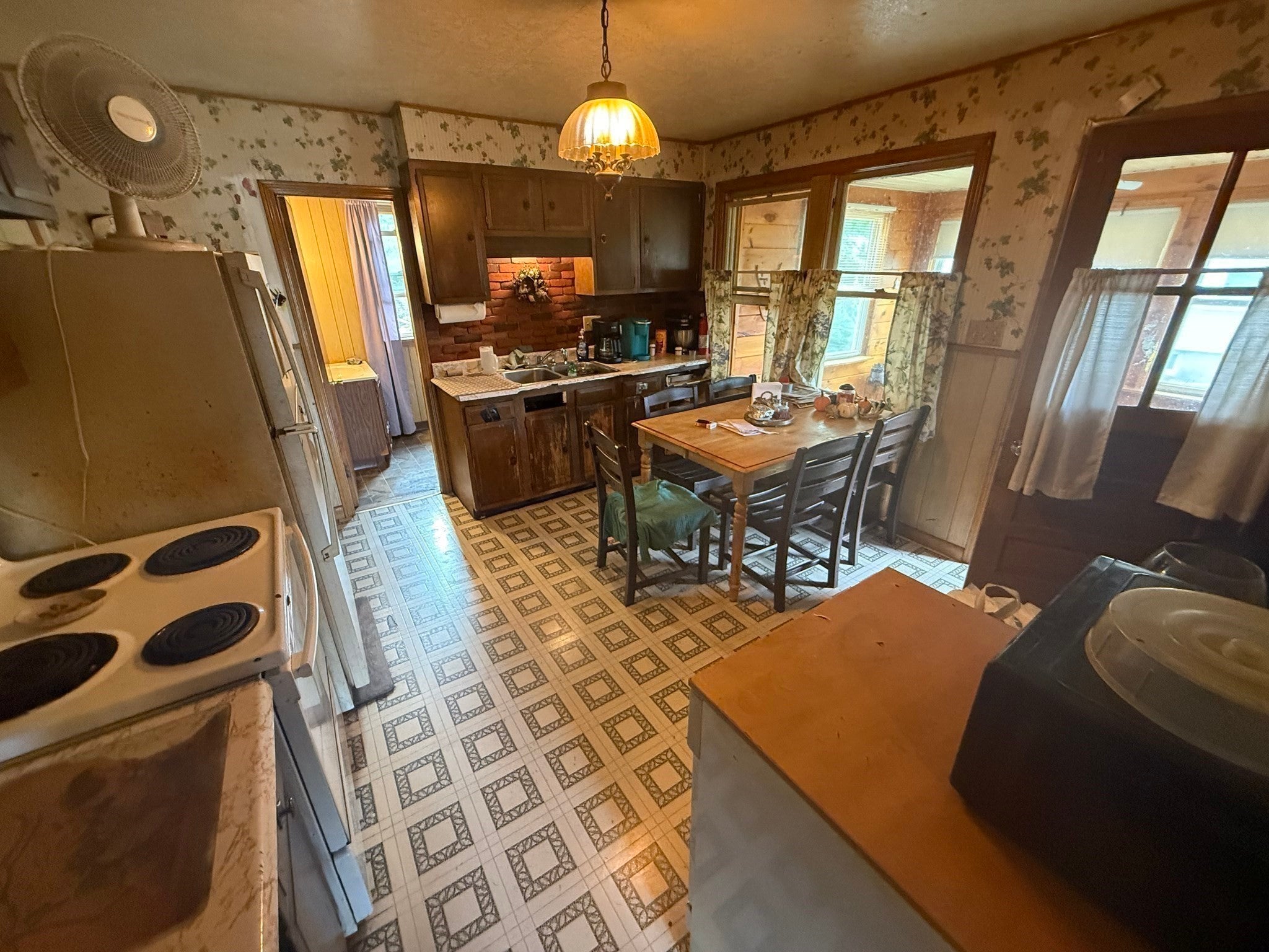 23 Elliot St, Chicopee, MA, 23 Elliot St, Chicopee, MA Photo #10