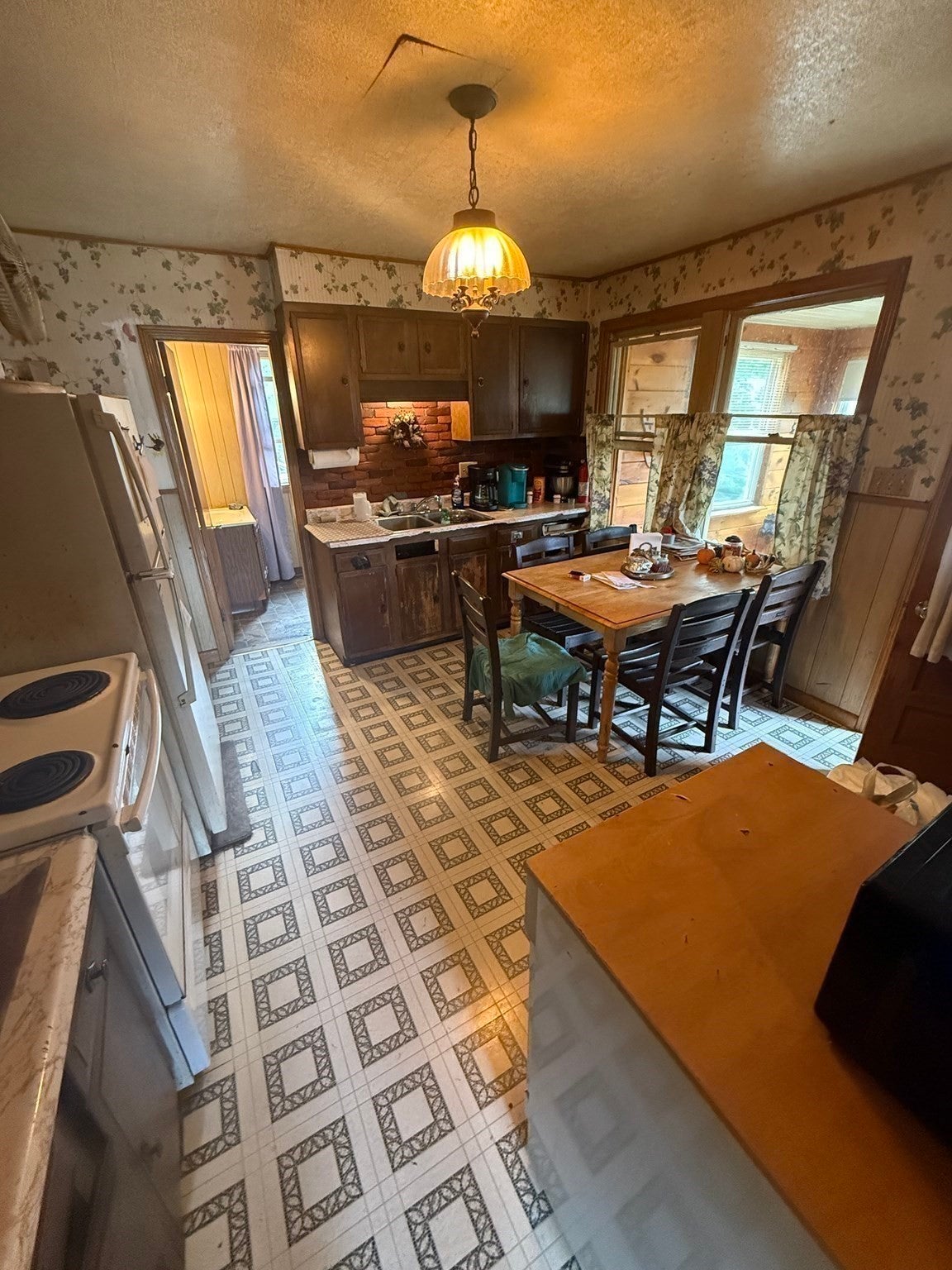 23 Elliot St, Chicopee, MA, 23 Elliot St, Chicopee, MA Photo #12