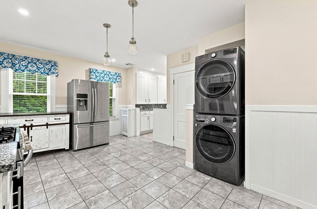 40 County St #2, Peabody, MA, 40 County St #2, Peabody, MA Photo #3