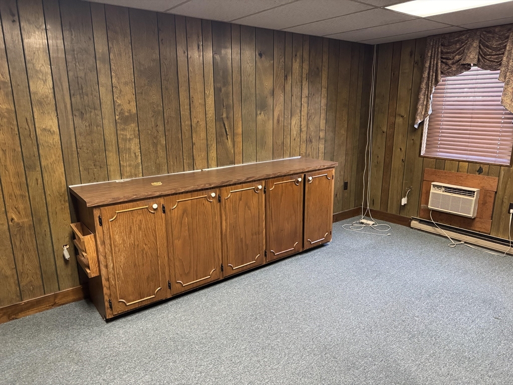 Wrentham, Massachusetts 02093, United States, ,1 BathroomBathrooms,Residential,Active,230490