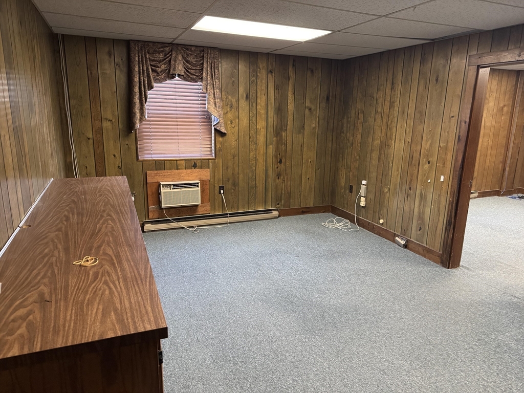 Wrentham, Massachusetts 02093, United States, ,1 BathroomBathrooms,Residential,Active,230490