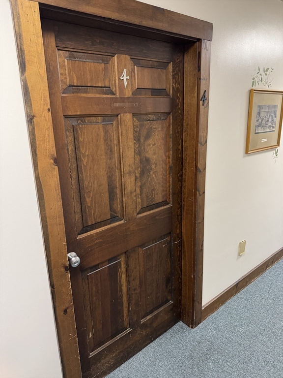 Wrentham, Massachusetts 02093, United States, ,1 BathroomBathrooms,Residential,Active,230490