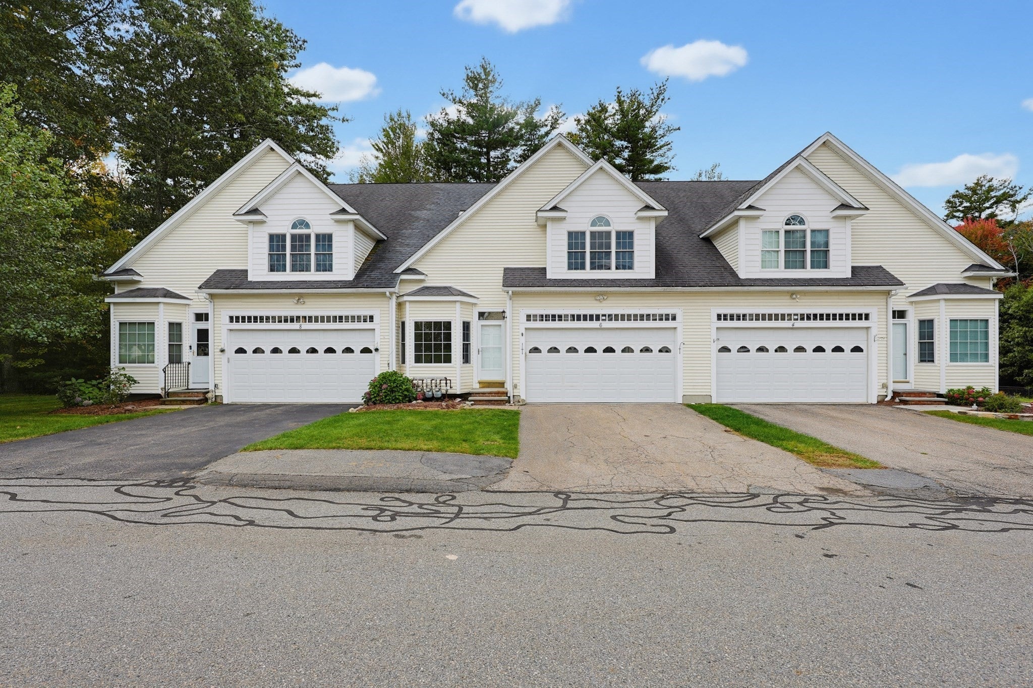 Photo of 6 Afra Dr, Shrewsbury, MA