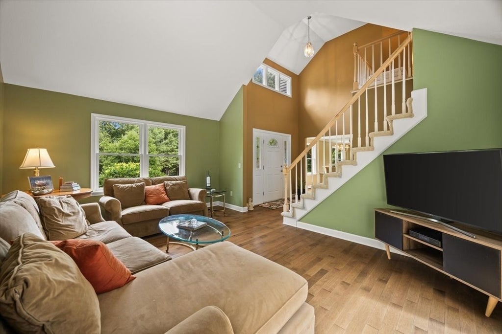 100 W Lake Dr, Taunton, MA, 100 W Lake Dr, Taunton, MA Photo #11